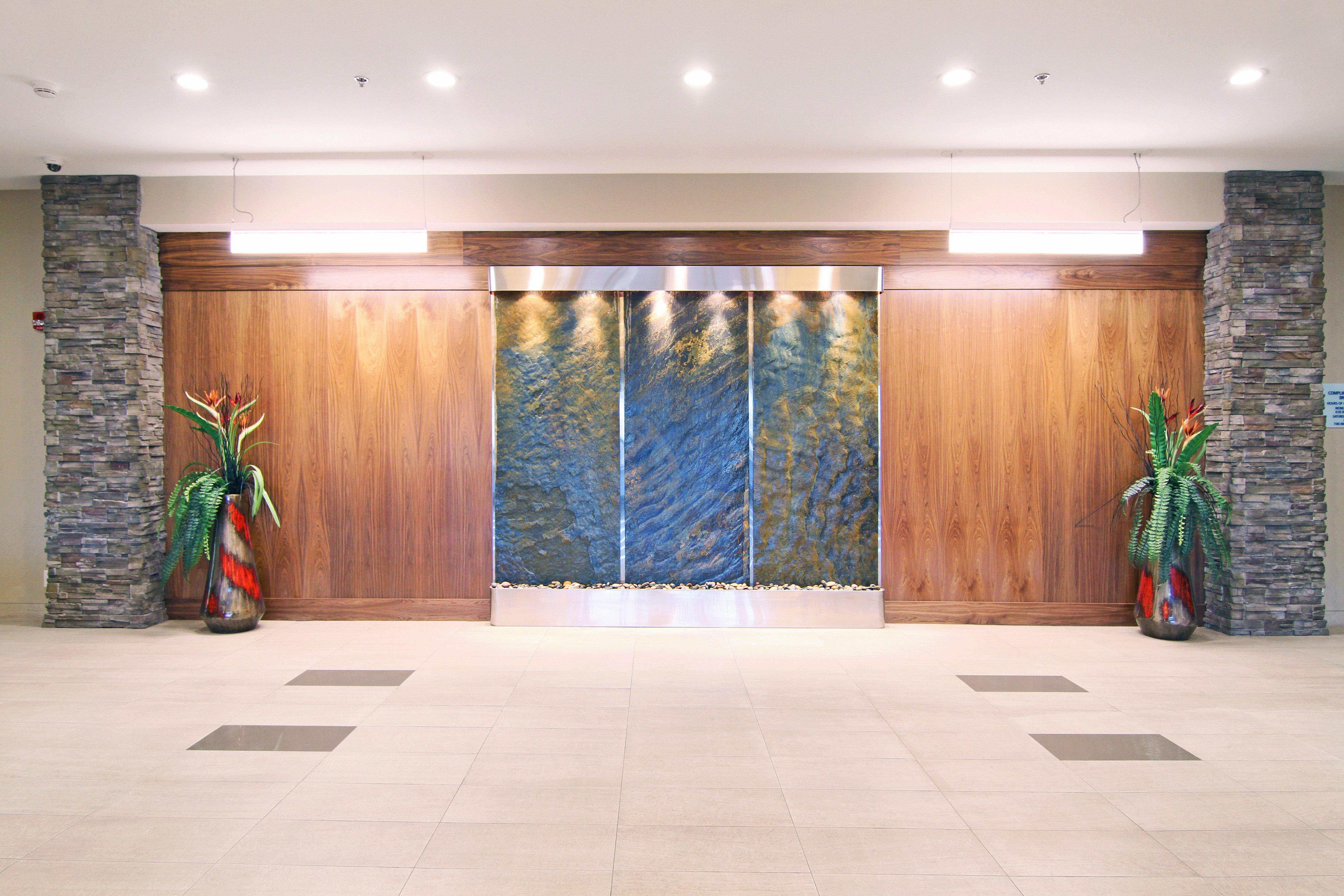 Holiday Inn Express And Suites Calgary University By Ihg Dış mekan fotoğraf