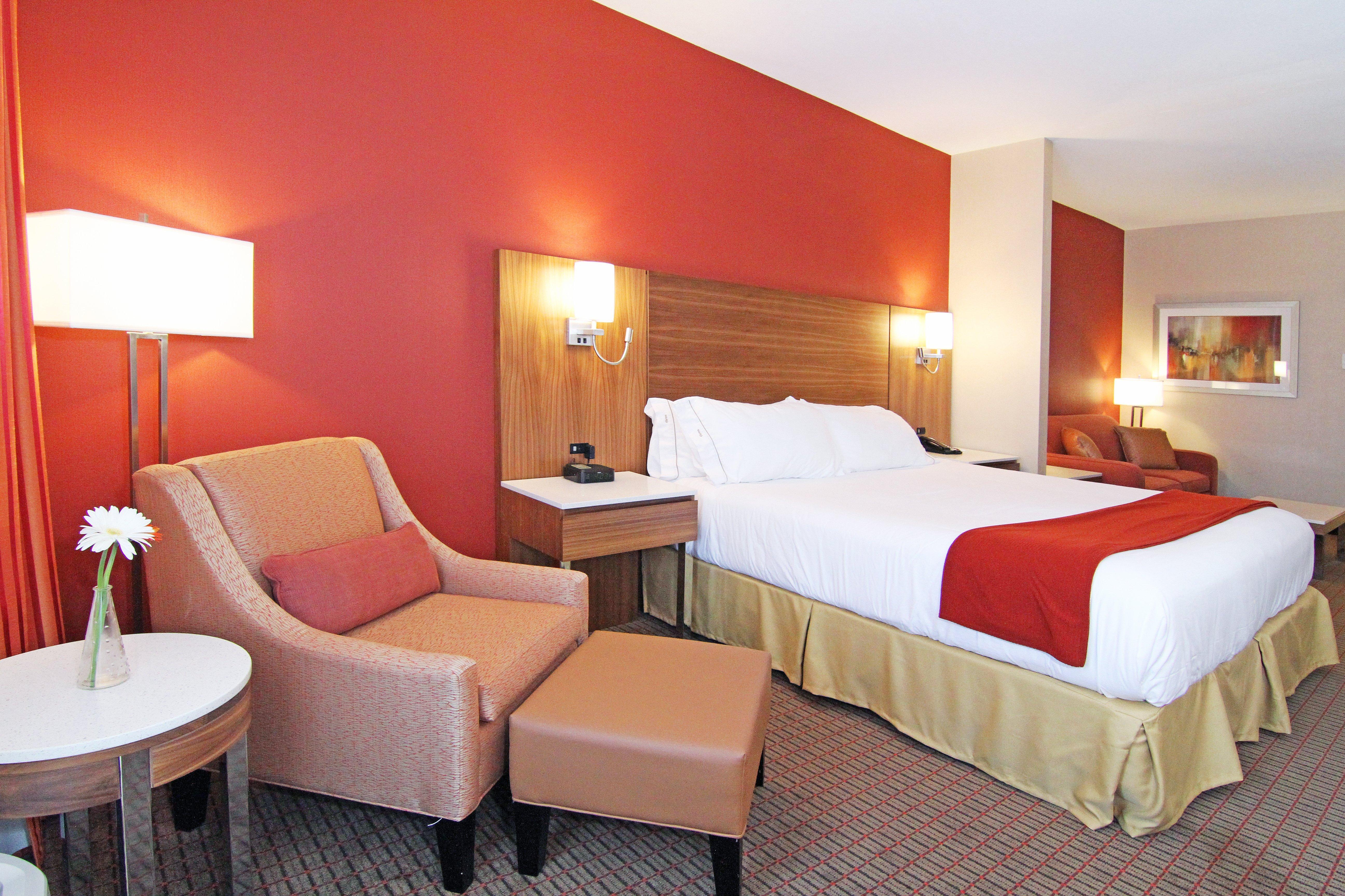 Holiday Inn Express And Suites Calgary University By Ihg Dış mekan fotoğraf