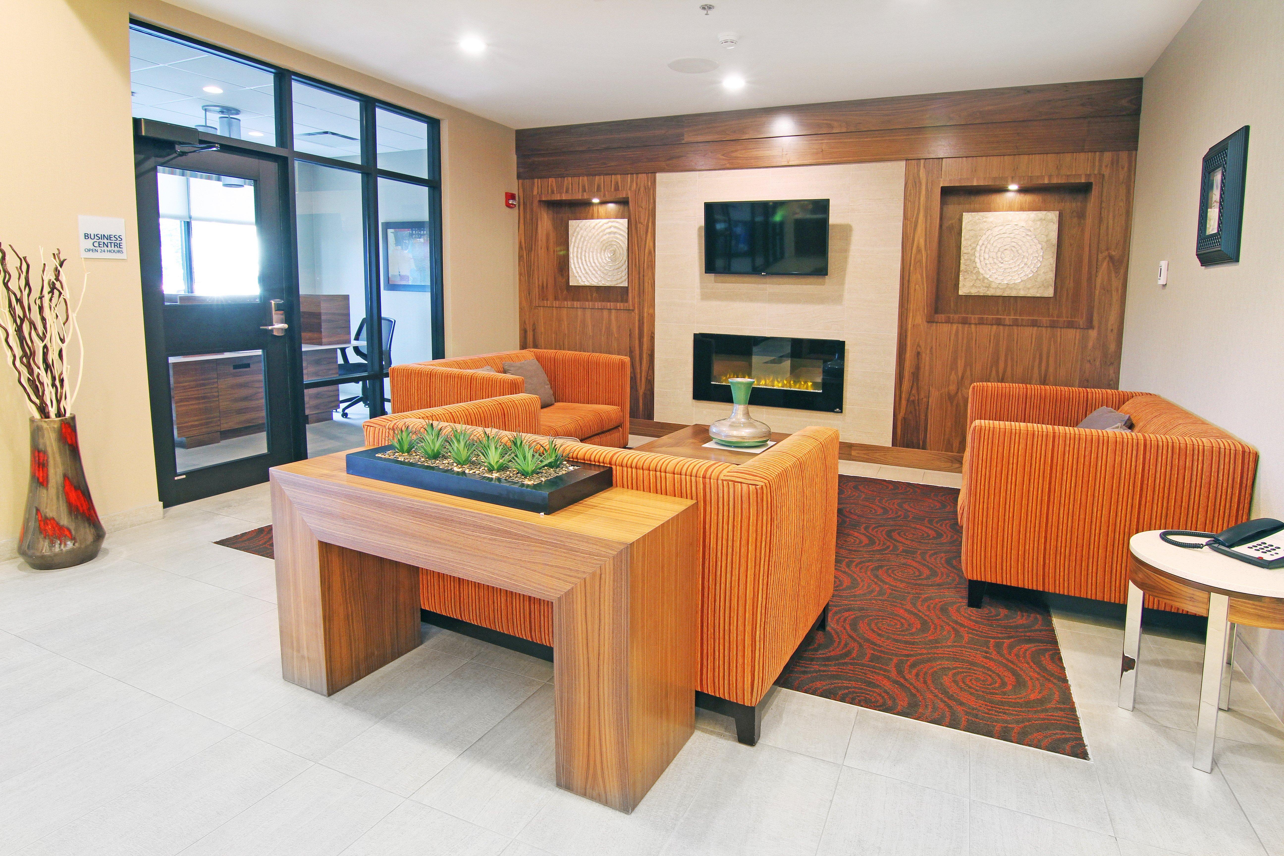 Holiday Inn Express And Suites Calgary University By Ihg Dış mekan fotoğraf