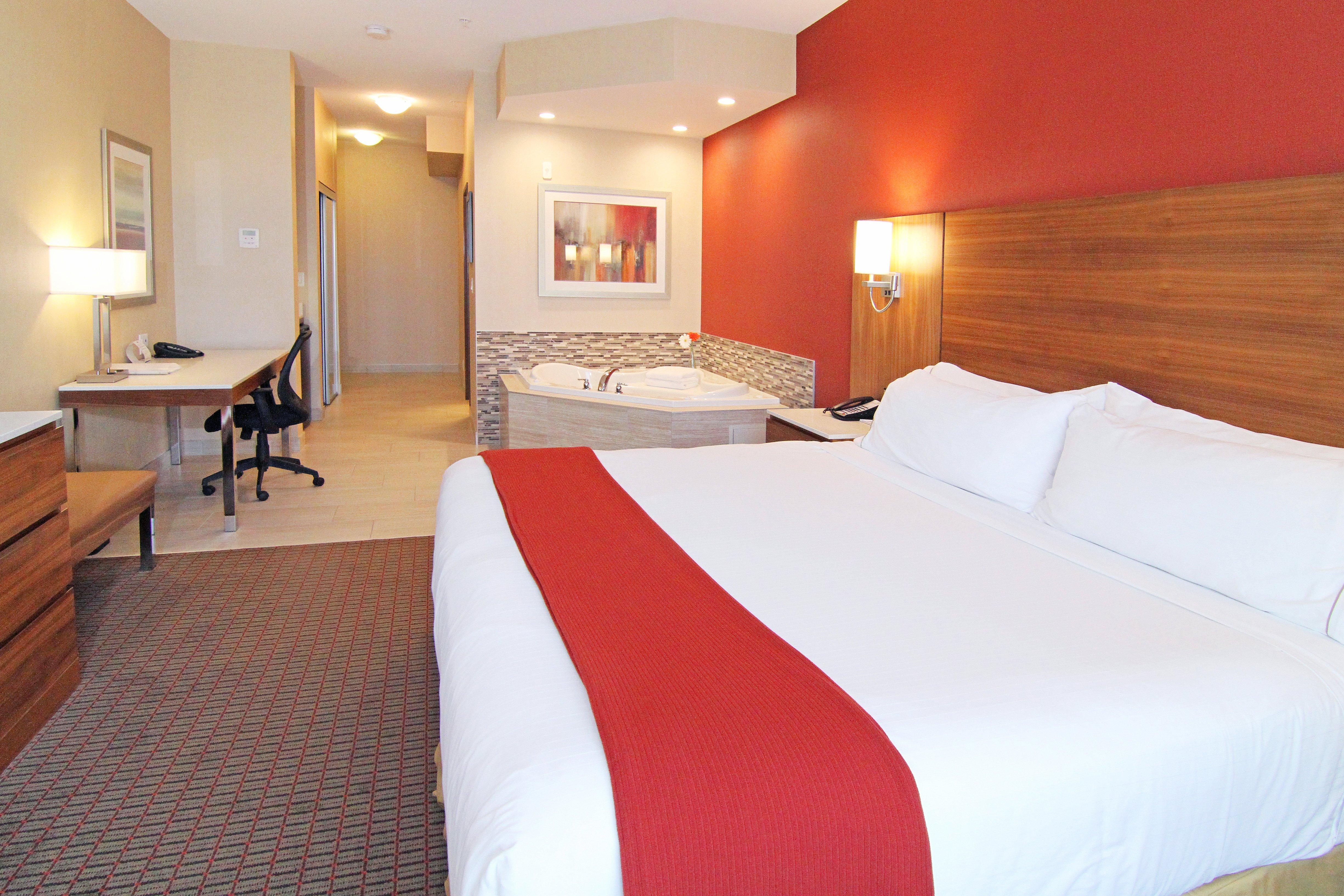 Holiday Inn Express And Suites Calgary University By Ihg Dış mekan fotoğraf